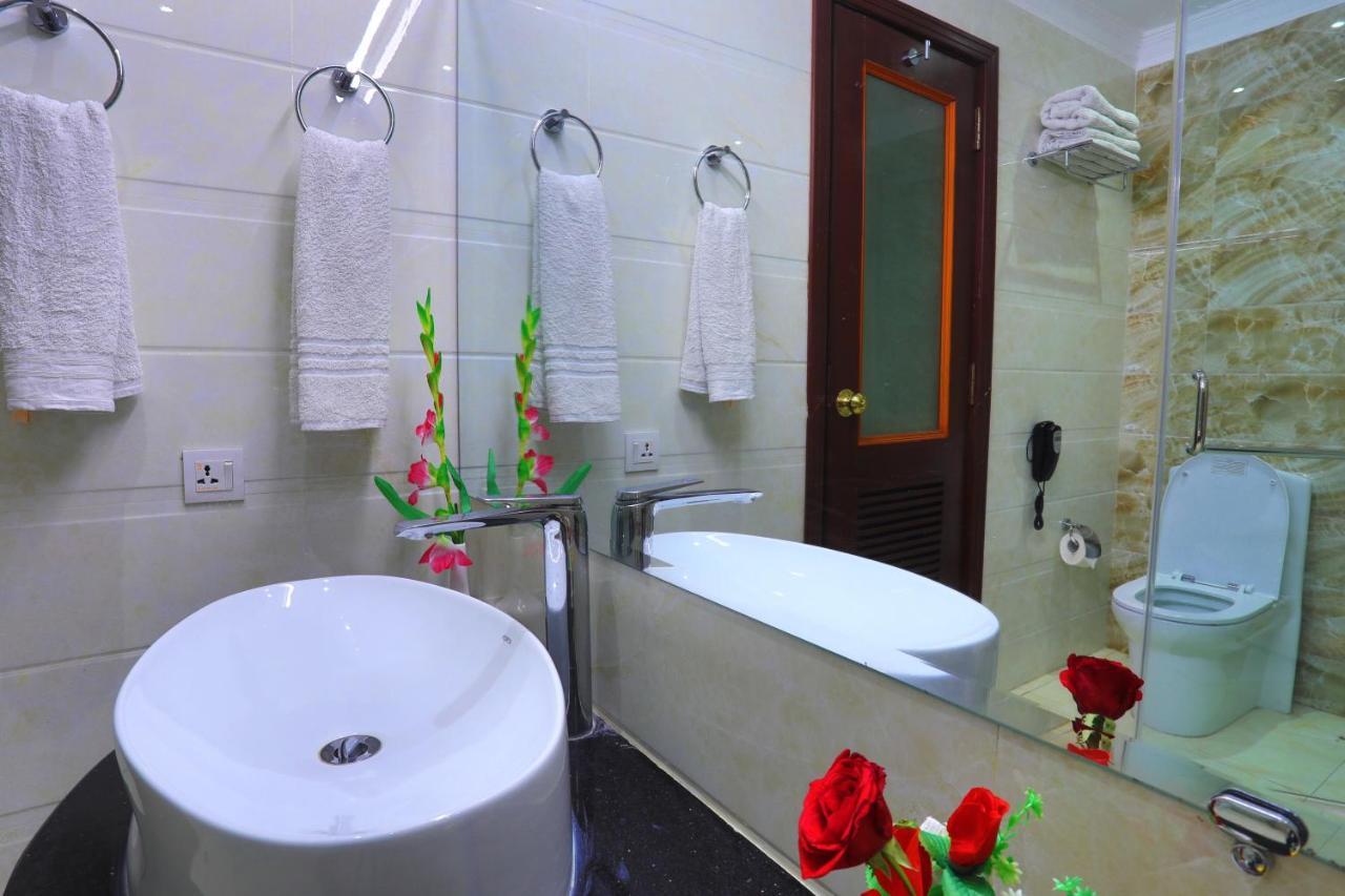 Rachna Hotel Gujranwala Exteriör bild